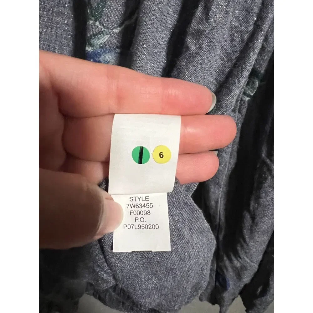 NWT Lucky Brand Womens Wide Bell Sleeve Sparkly Floral Blouse Gray Size Small - Picture 5 of 6